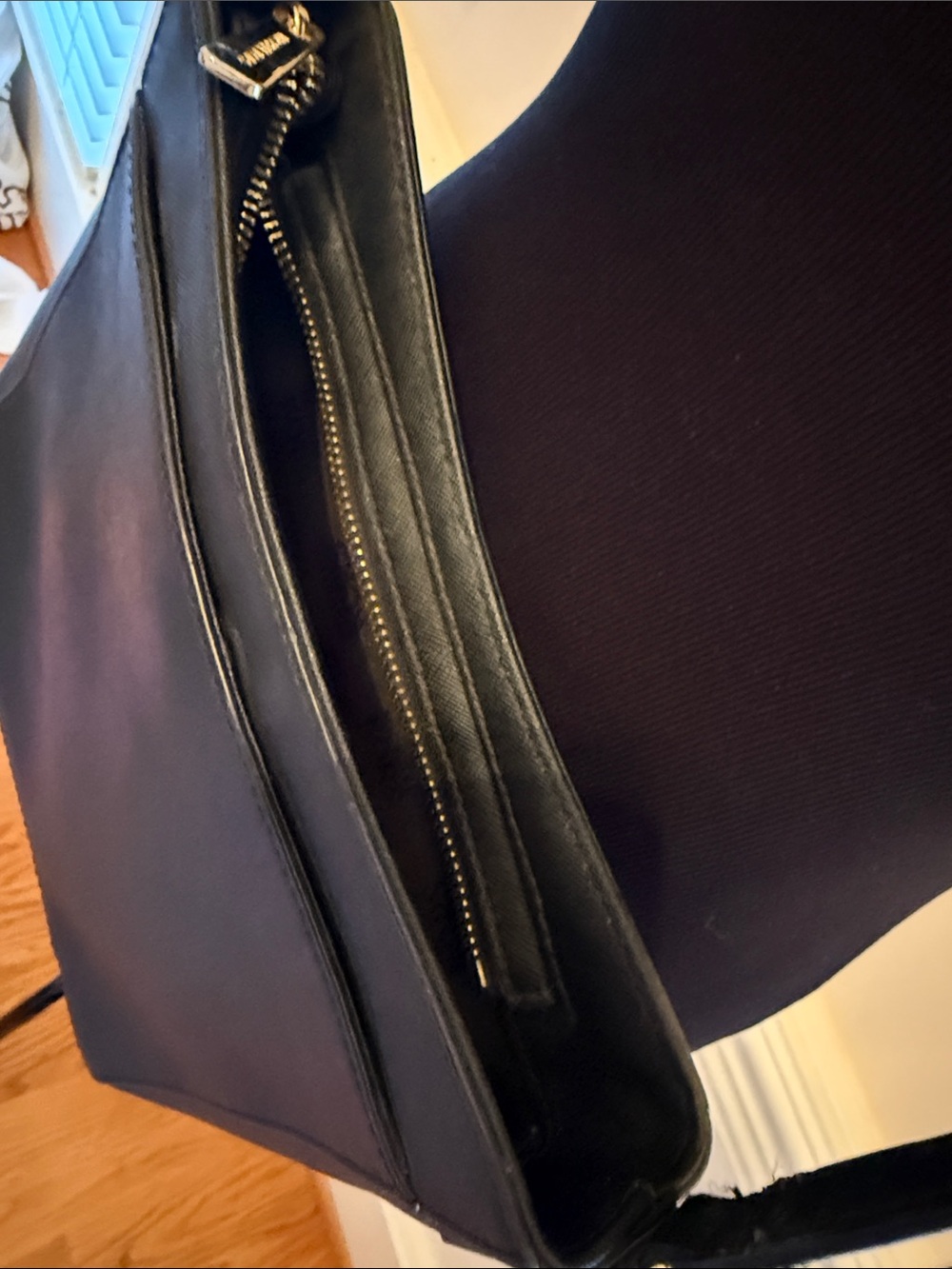 Michael Kors Classic Traveler Crossbody Bag in Black w/ Gold Hardware - Picture 9 of 9